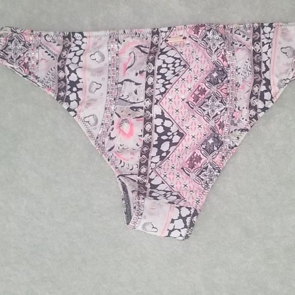 Victoria's Secret Paisley 2 Piece Swimsuit 32C - Picture 7 of 10